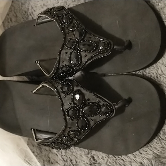 🎈3/$12! Jeweled Thong Sandals! - Picture 7 of 10